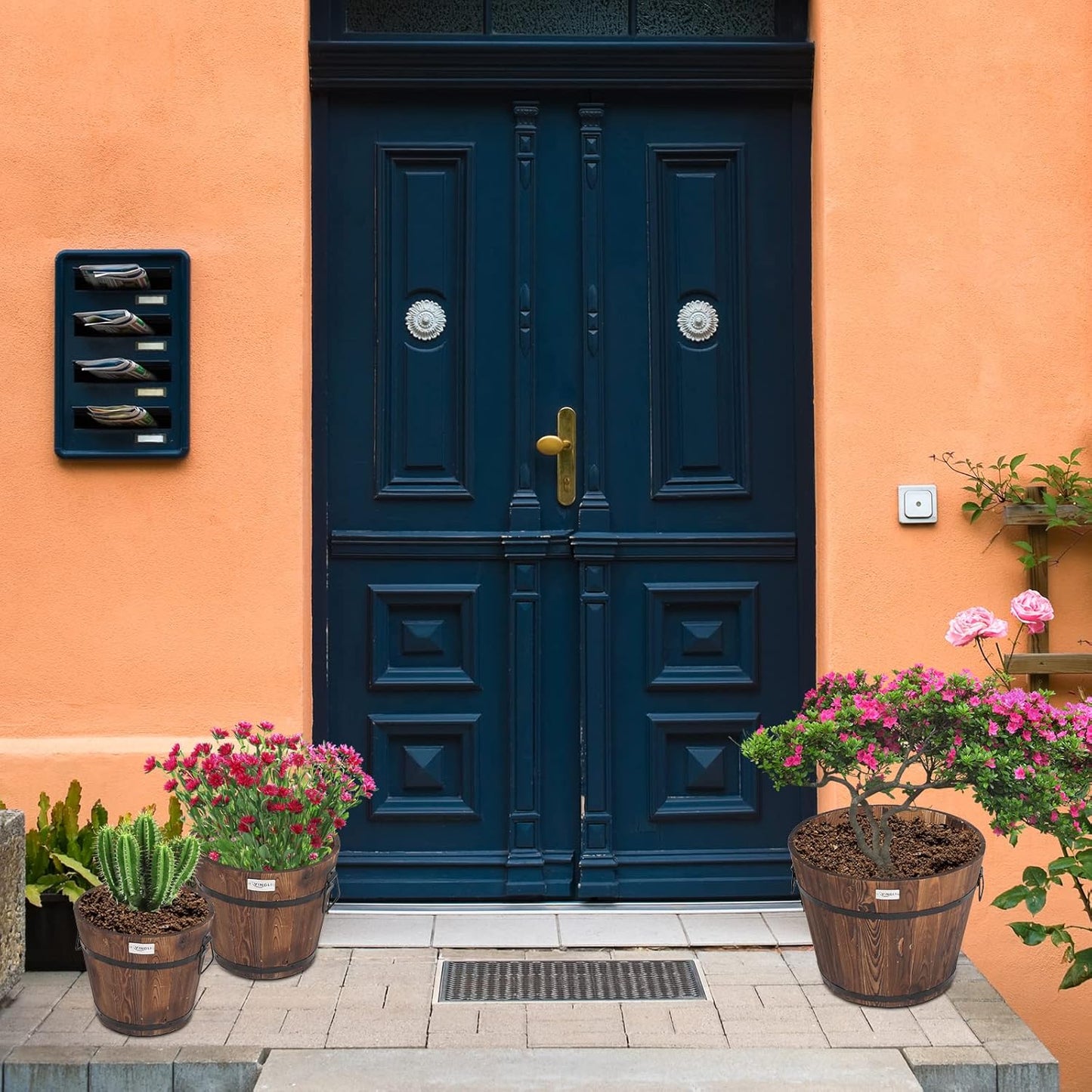 VINGLI 3 pcs Wooden Planter Barrel Set, Real Wood Indoor\u002FOutdoor Flower Pot w\u002FDrainage Holes, Different Sizes, Large Garden Container Box